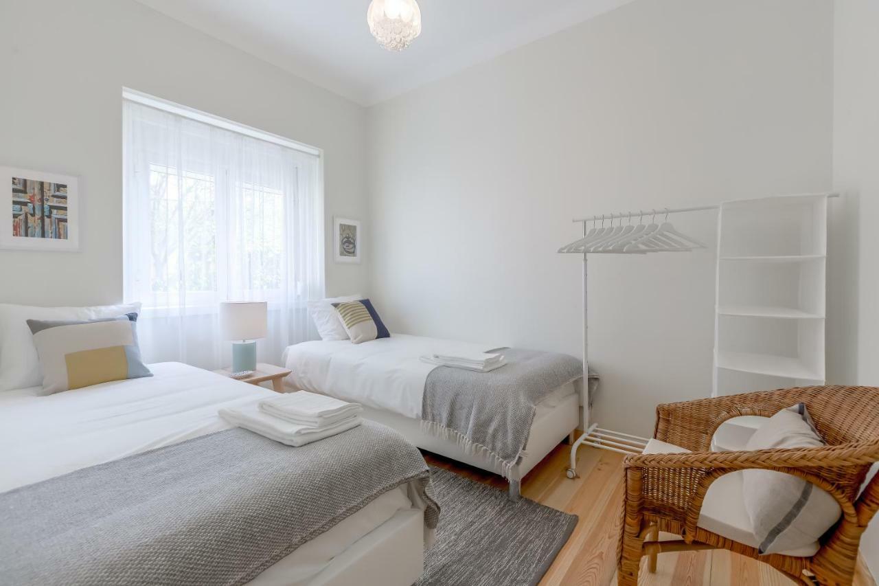 Sunny, Bright And Quiet Apartment, By Timecooler Lissabon Exterior foto
